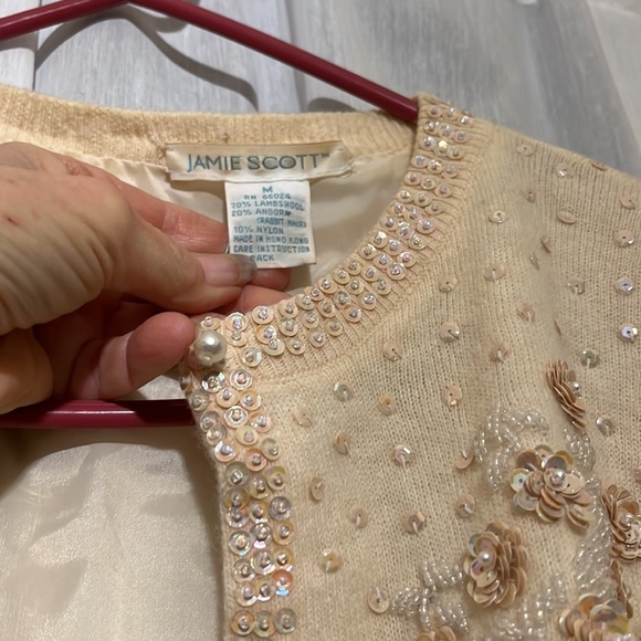 VTG JAMIE SCOTT Beaded Sequin Crop Cardigan W,M Lambswool Angora! Beautiful! - Picture 5 of 10